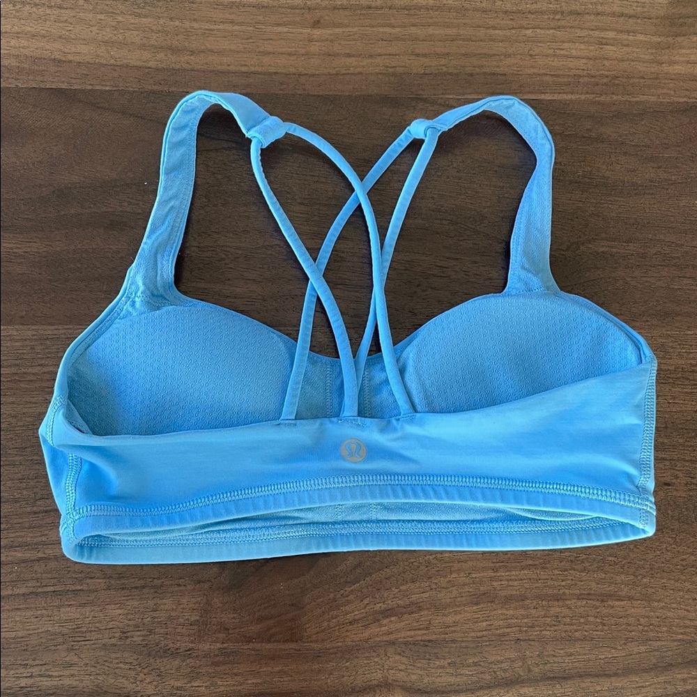 Lululemon Free to Be Bra - Sky Blue Size 4 - Picture 2 of 3